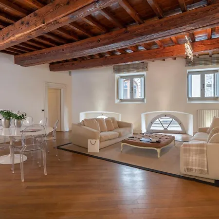 Casa Colonna Ricci Florence