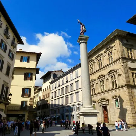 Casa Colonna Ricci * Florence